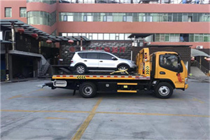 牙克石汽车紧急补胎换胎救援